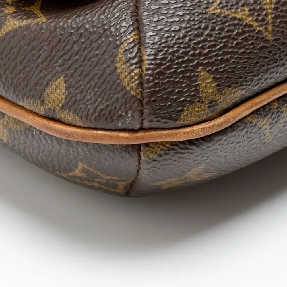 Louis Vuitton Vintage Monogram Canvas Musette Tango Shoulder Bag